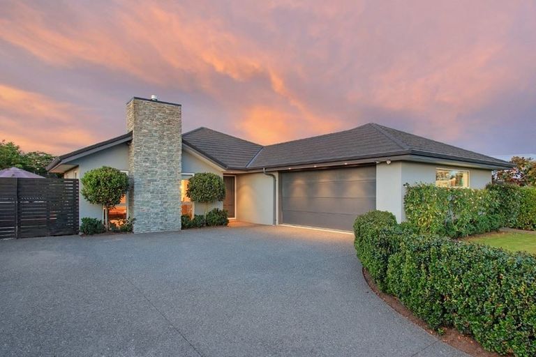 Photo of property in 22 Northwater Drive, Northwood, Christchurch, 8051