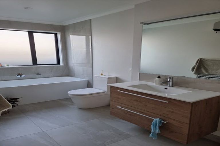 Photo of property in 10 Horoeka Street, Avonhead, Christchurch, 8042