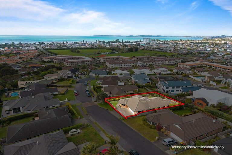 Photo of property in 6 The Ritz, Orewa, 0931
