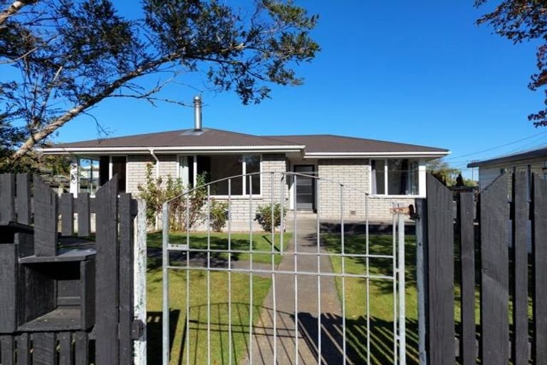 Photo of property in 23 Westerleigh Street, Bishopdale, Christchurch, 8053