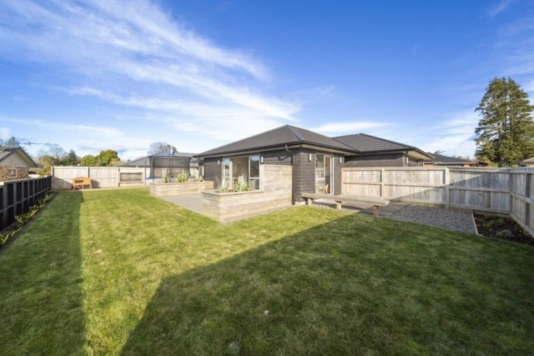 Photo of property in 5a Estate Grove, Inglewood, 4330