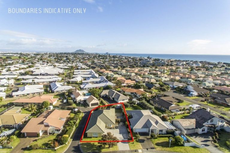 Photo of property in 35 Gardenia Drive, Mount Maunganui, 3116