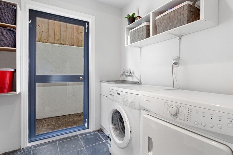 Photo of property in 2 Panorama Place, Coastlands, Whakatane, 3120