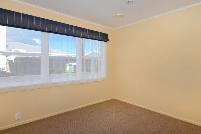 Photo of property in 16 Carr Street, Te Kamo, Whangarei, 0112