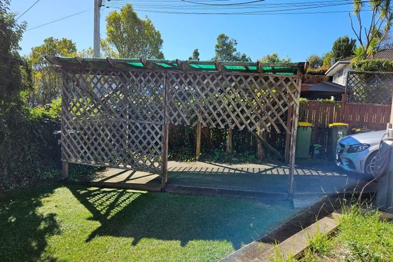 Photo of property in 38a Sunnynook Road, Sunnynook, Auckland, 0620