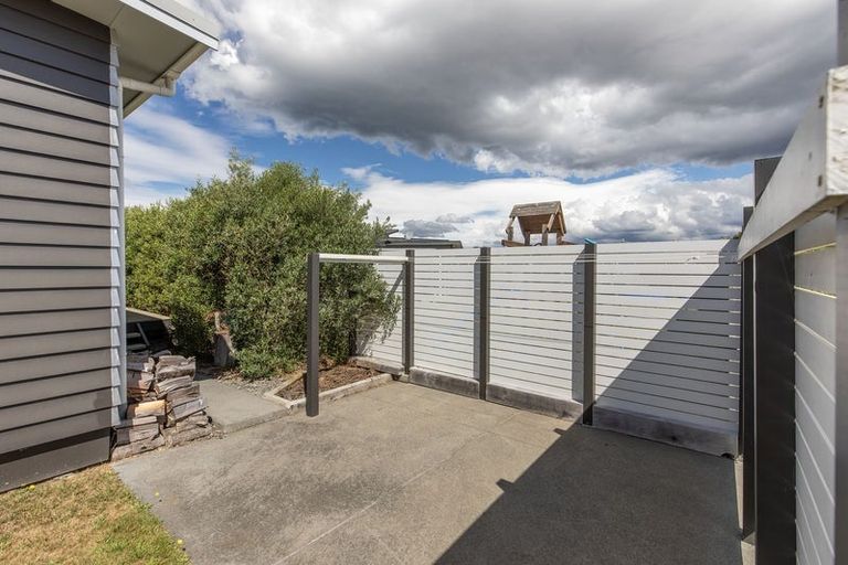 Photo of property in 18 Wai Matangi Place, Motuoapa, 3382
