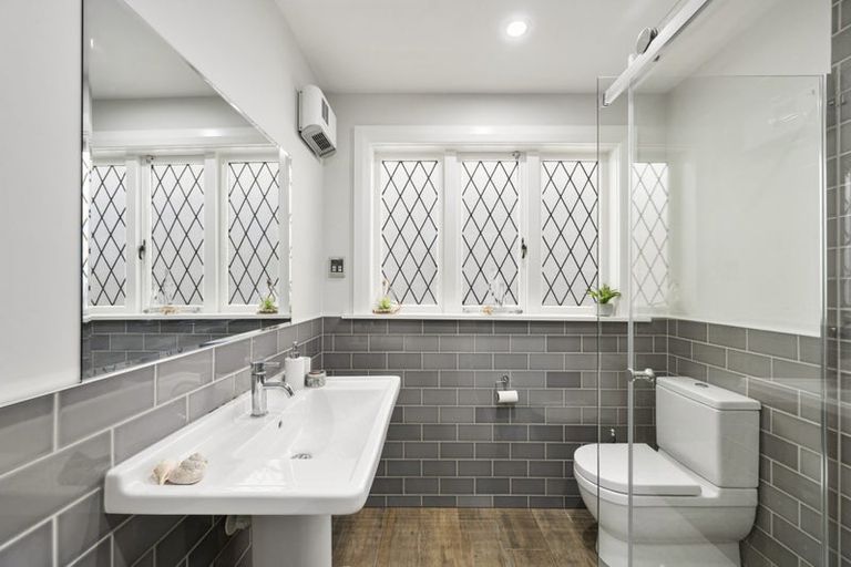 Photo of property in 29 Grant Road, Thorndon, Wellington, 6011