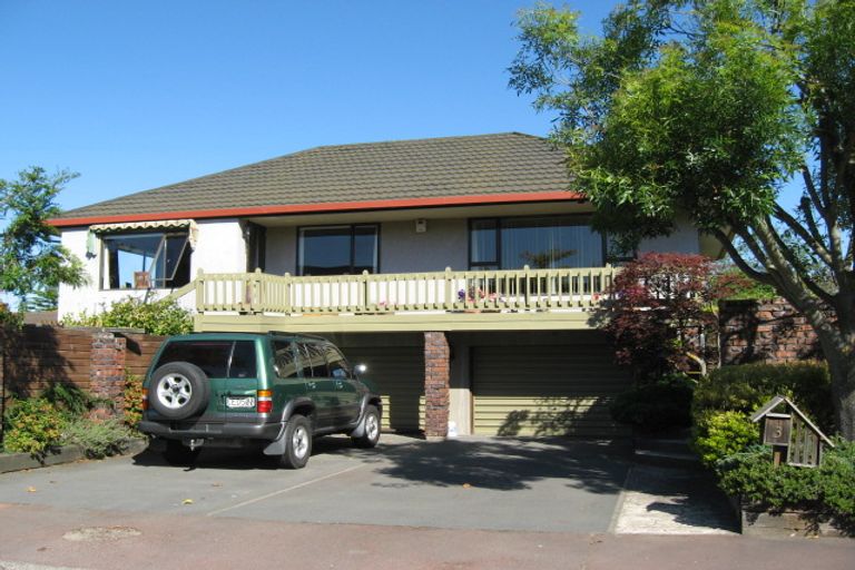 Photo of property in 3 Hidcote Place, Burnside, Christchurch, 8042