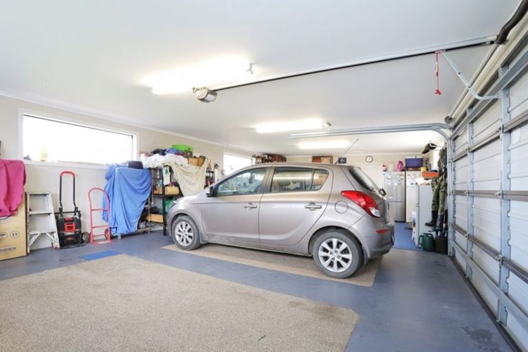 Photo of property in 9d Union Street, Winton, 9720