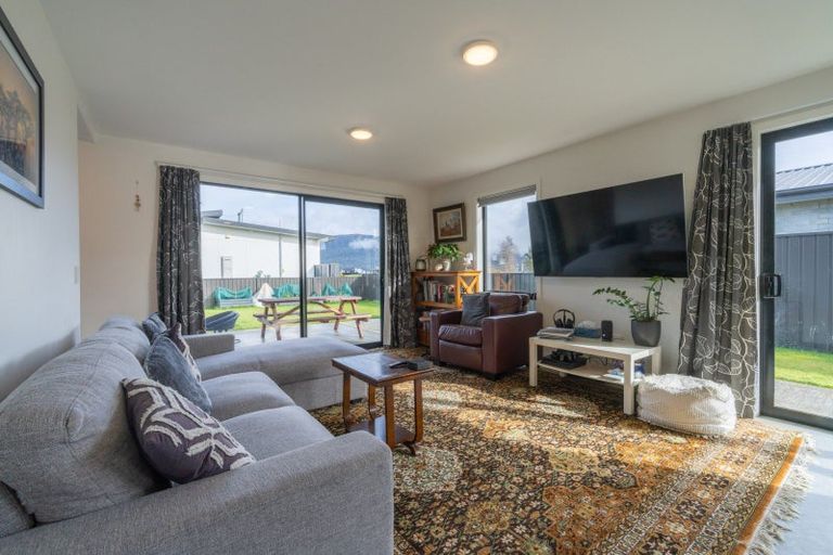 Photo of property in 53 Takitimu Avenue, Te Anau, 9600