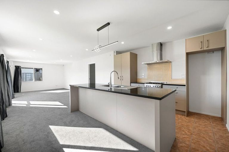 Photo of property in 2 Etna Way, Dinsdale, Hamilton, 3204