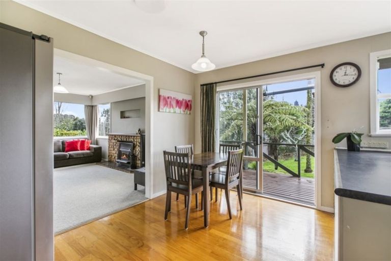 Photo of property in 2/300 Rangatira Road, Beach Haven, Auckland, 0626