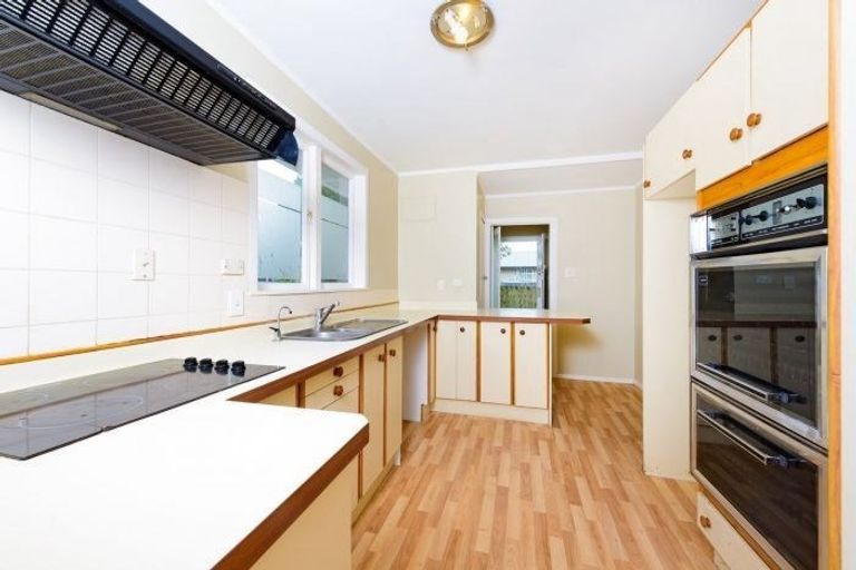 Photo of property in 39a Harrington Road, Henderson, Auckland, 0610