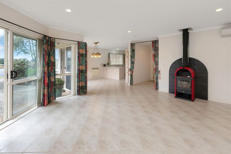 Photo of property in 11 Bush Haven Drive, Te Kamo, Whangarei, 0112