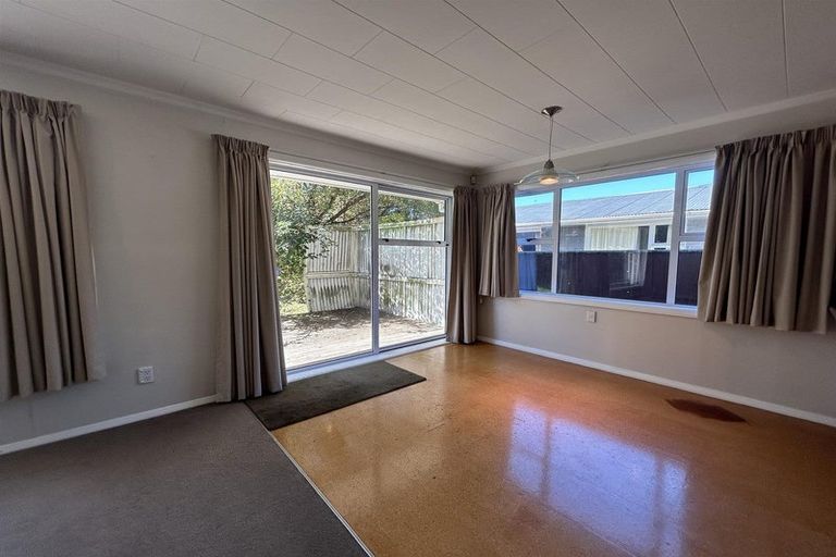 Photo of property in 35 Lochee Road, Upper Riccarton, Christchurch, 8041