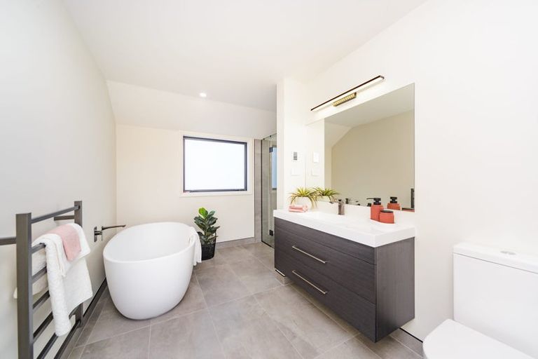 Photo of property in 170a Park Road, West End, Palmerston North, 4410