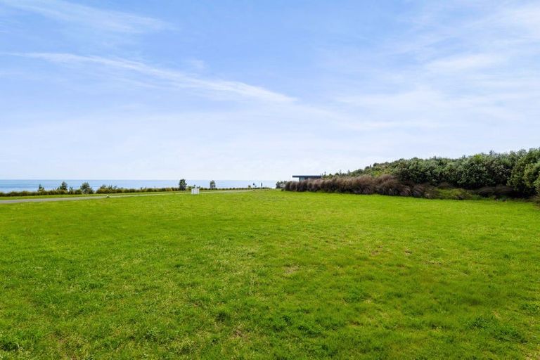 Photo of property in 3 Te Umu Hapuku Lane, Waiwhakaiho, 4312