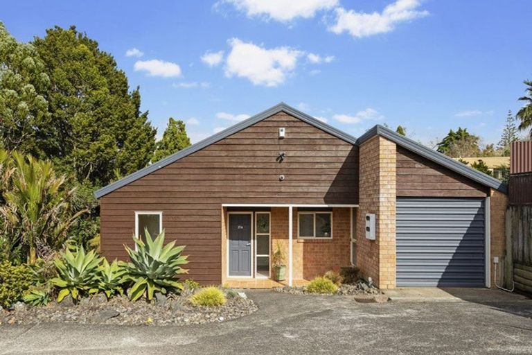 Photo of property in 21a Willerton Avenue, New Lynn, Auckland, 0600