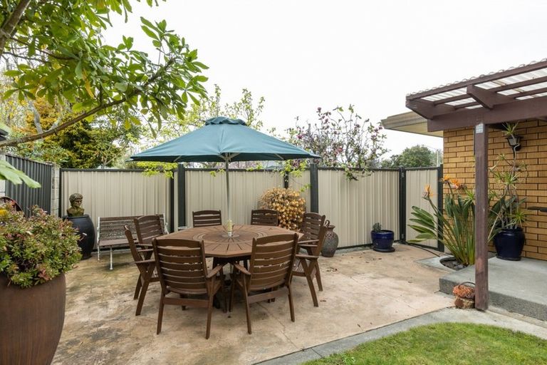 Photo of property in 60 Ngarimu Crescent, Taradale, Napier, 4112