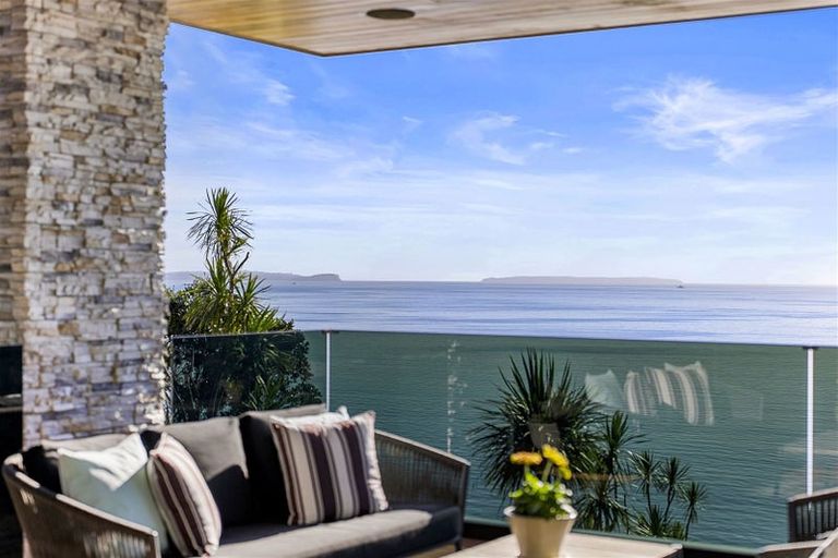 Photo of property in 123a Churchill Road, Rothesay Bay, Auckland, 0630