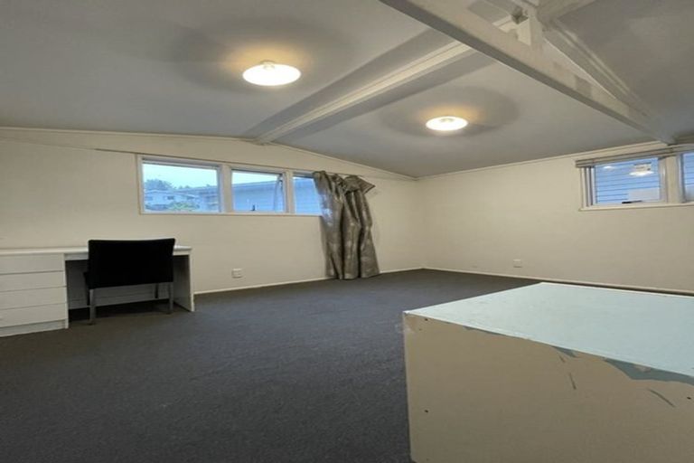 Photo of property in 221/19 Downing Street, Glenfield, Auckland, 0629