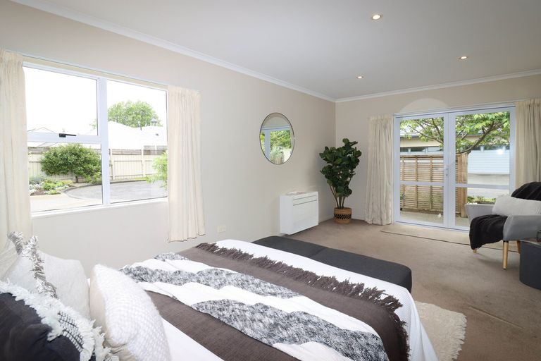 Photo of property in 28 Deller Drive, Carterton, 5713