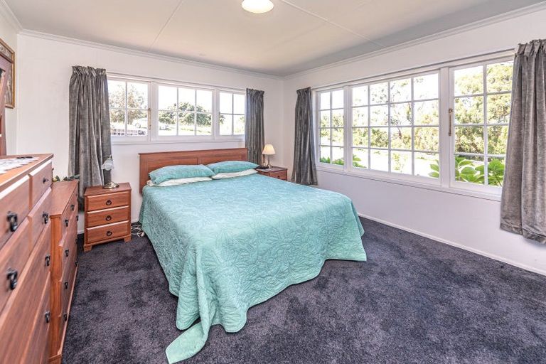 Photo of property in 2 Montgomery Road, Otamatea, Whanganui, 4501