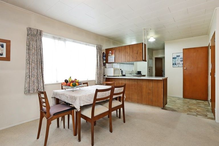 Photo of property in 27 Trevelyan Street, Onekawa, Napier, 4110