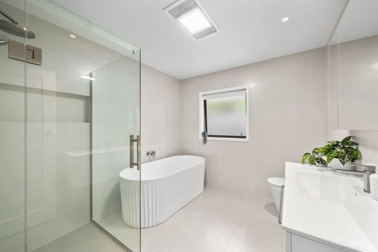 Photo of property in 56 Solway Avenue, Ilam, Christchurch, 8041