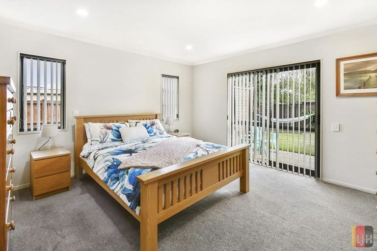 Photo of property in 13 Girvan Terrace, Wattle Downs, Auckland, 2103