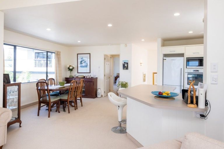 Photo of property in 24 The Esplanade, Westshore, Napier, 4110