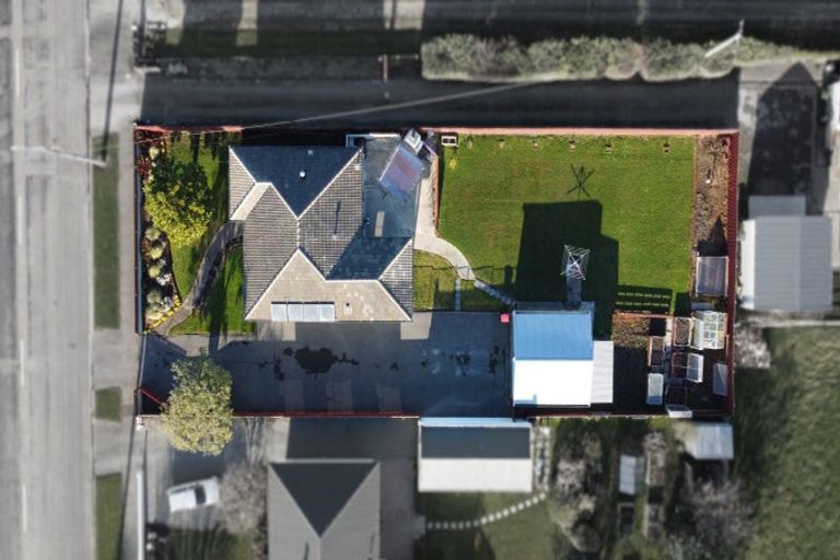 Photo of property in 74 Awamoa Road, Holmes Hill, Oamaru, 9401