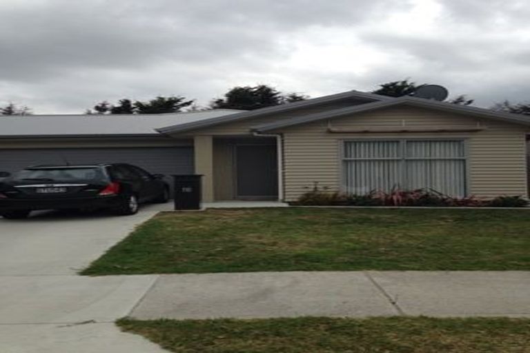 Photo of property in 110 Popokatea Drive, Takanini, 2112