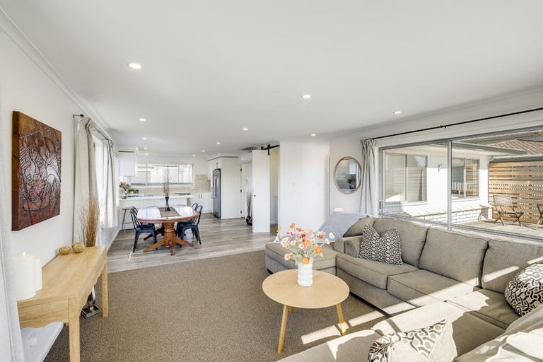 Photo of property in 23 Laurent Place, Greenmeadows, Napier, 4112