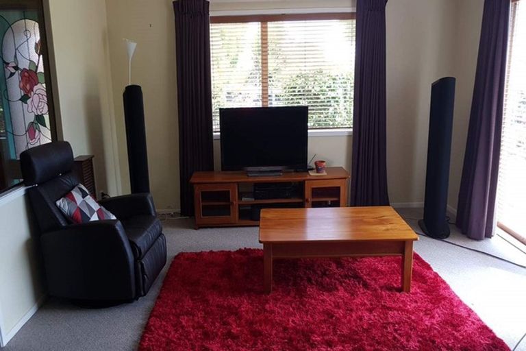 Photo of property in 16 Meadowland Drive, Somerville, Auckland, 2014