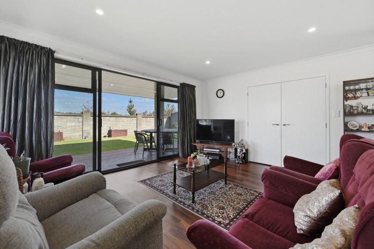 Photo of property in 14 Saint Thomas Avenue, Pyes Pa, Tauranga, 3112