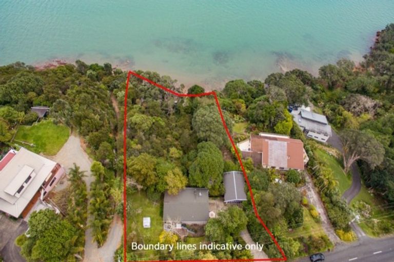 Photo of property in 100 Manganese Point Road, Tamaterau, Whangarei, 0174