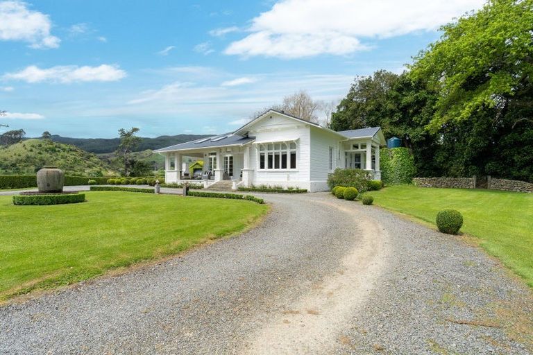 Photo of property in 132 South Manakau Road, Manakau, Otaki, 5583