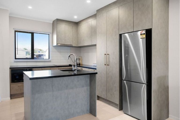 Photo of property in 21a Ventura Street, Mangere, Auckland, 2022