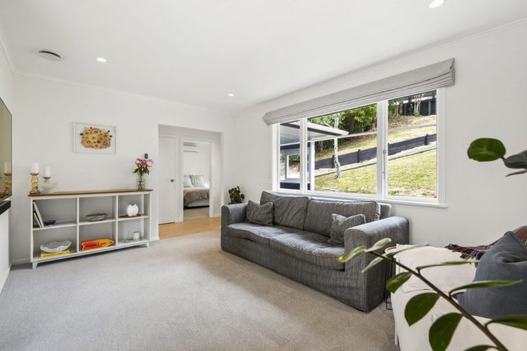 Photo of property in 1/17 Stanley Road, Glenfield, Auckland, 0629