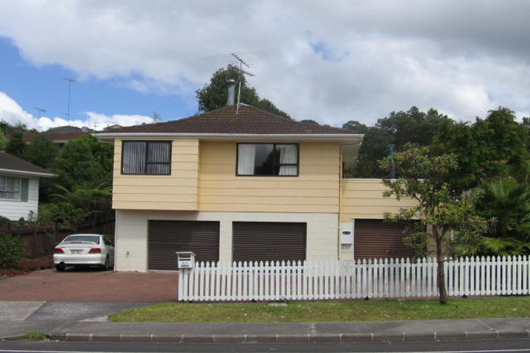 Photo of property in 51 Trias Road, Totara Vale, Auckland, 0629