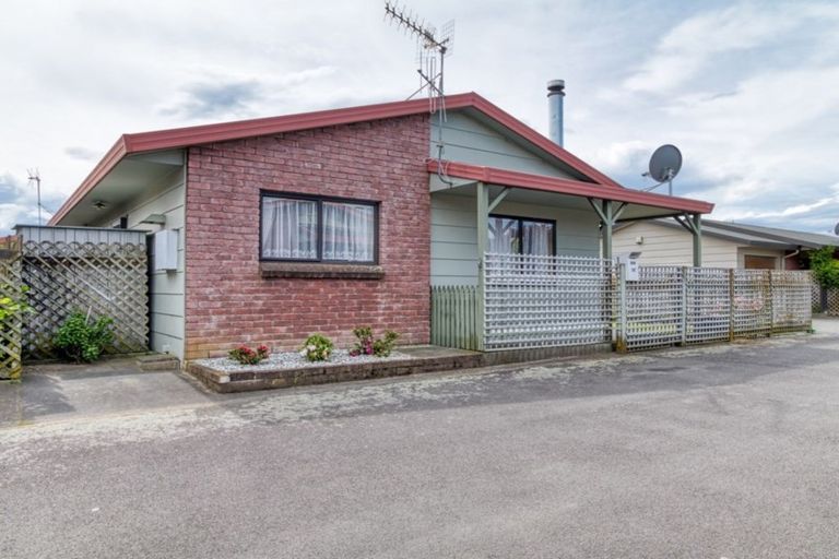 Photo of property in 3/90 Nuffield Avenue, Marewa, Napier, 4110