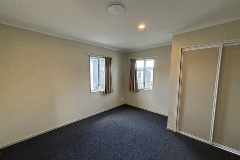 Photo of property in 135 Waltham Road, Sydenham, Christchurch, 8023