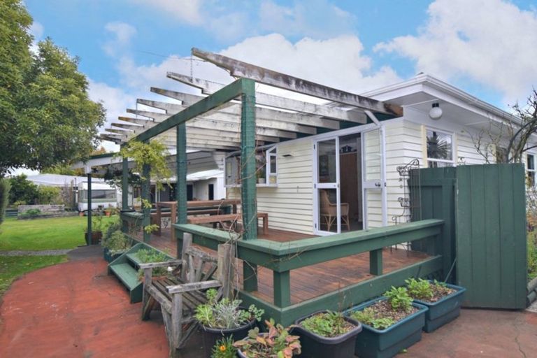 Photo of property in 15 Clifton Avenue, Carterton, 5713