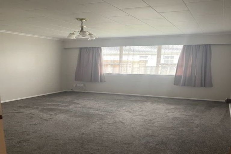 Photo of property in 2/30 Whitley Avenue, Ebdentown, Upper Hutt, 5018