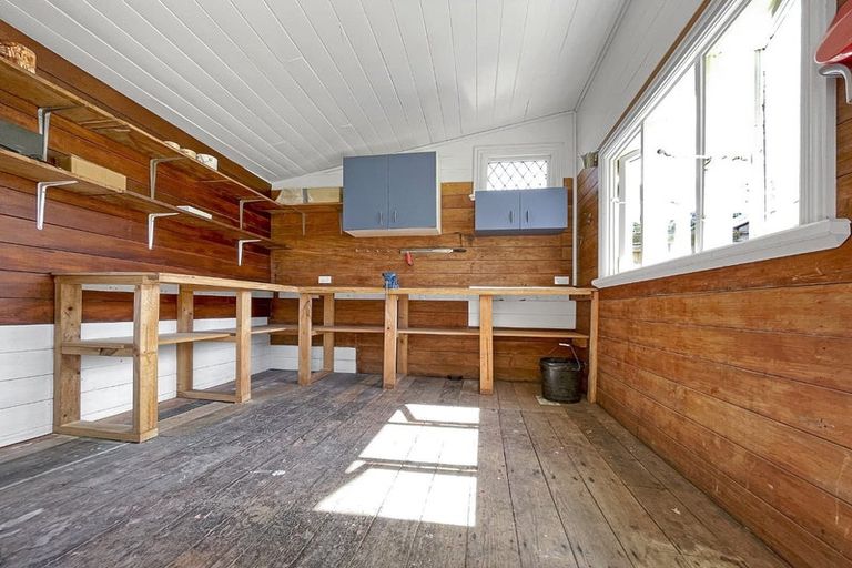 Photo of property in 128 Derwent Street, Island Bay, Wellington, 6023