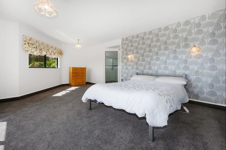 Photo of property in 48 Samwell Drive, Whitby, Porirua, 5024