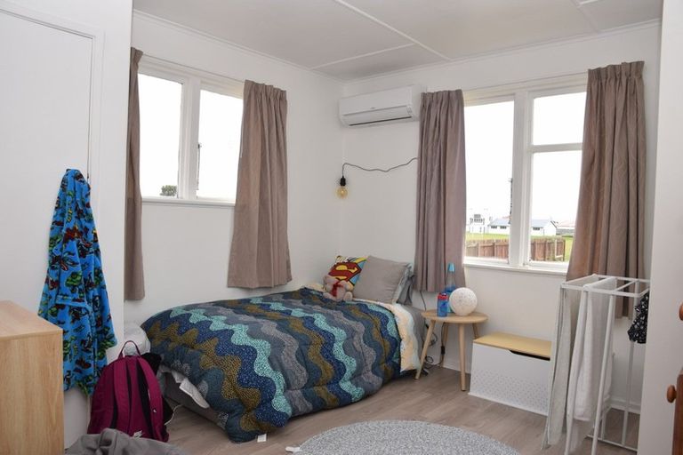 Photo of property in 1 Joseph Street, Waverley, Invercargill, 9810