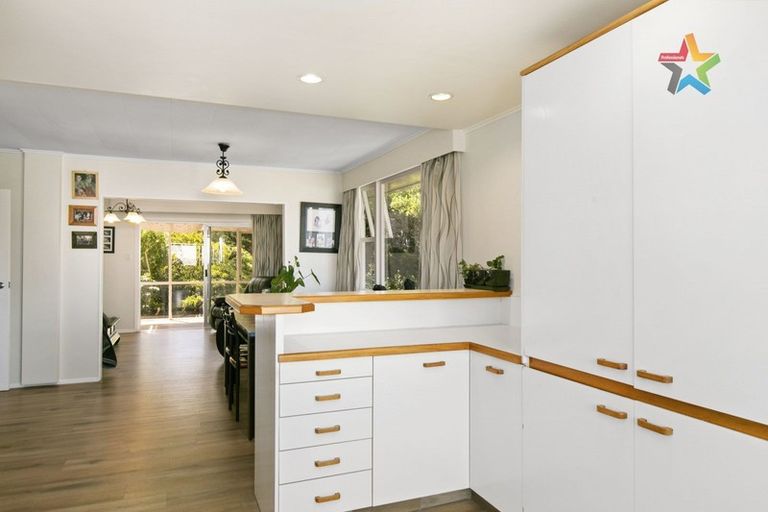 Photo of property in 7 Panorama Grove, Harbour View, Lower Hutt, 5010