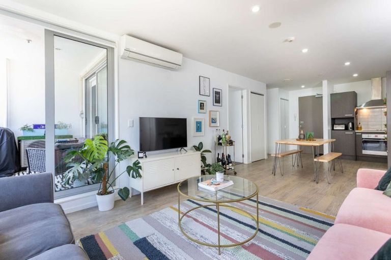 Photo of property in Norfolk Apartments, 113/19 Bute Road, Browns Bay, Auckland, 0630